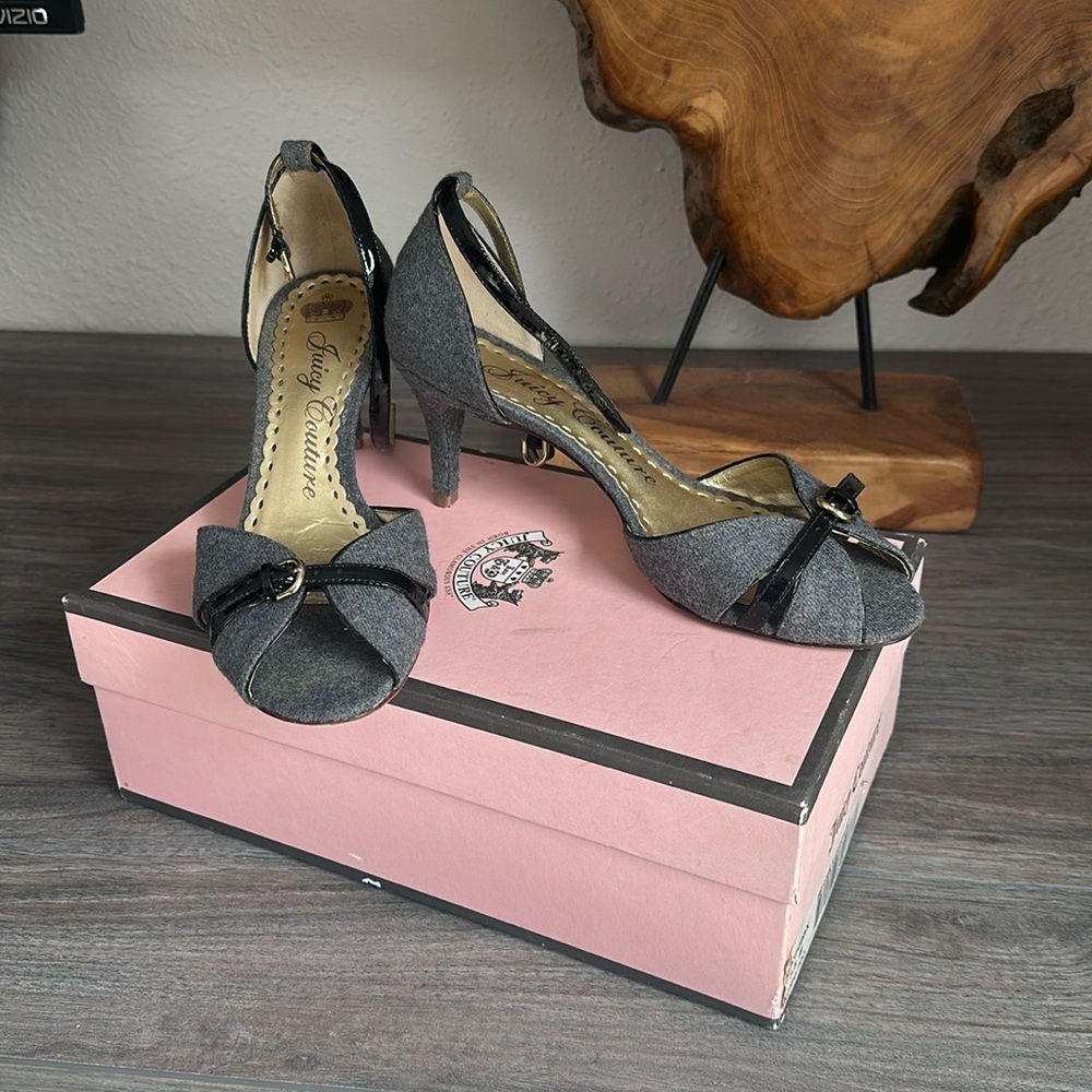 JUICY COUTURE Kitten Heels